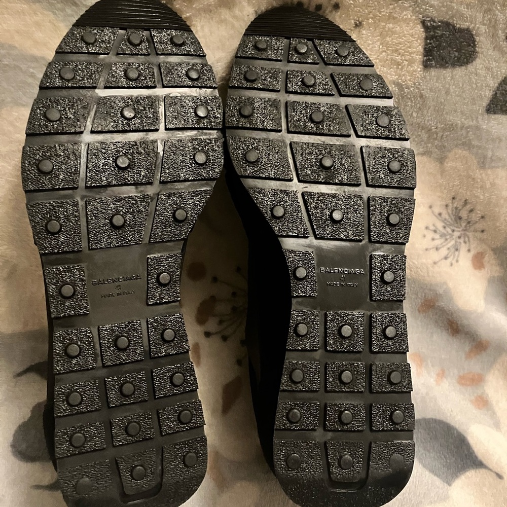Balenciaga NWOT Black Knit & Leather Sneakers - Picture 8 of 9